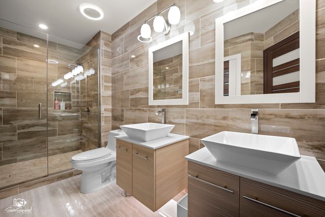 2605 Oxford Court, Darien, IL 60561