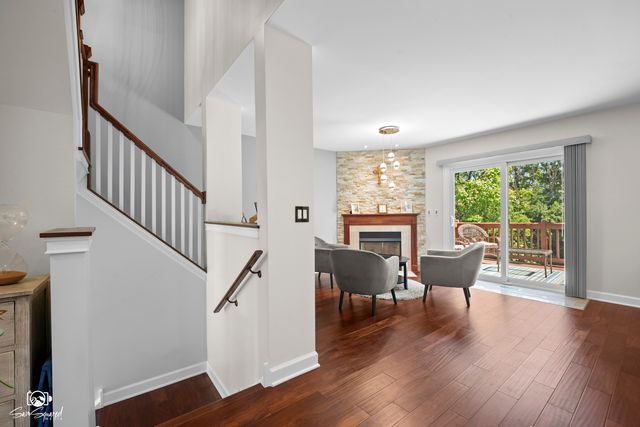 2605 Oxford Court, Darien, IL 60561