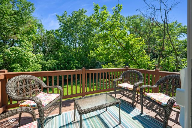 2605 Oxford Court, Darien, IL 60561
