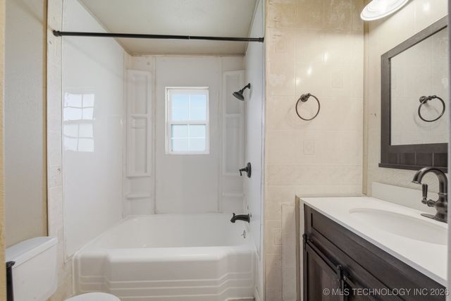 1620 N Union Avenue, Tulsa, OK 74127