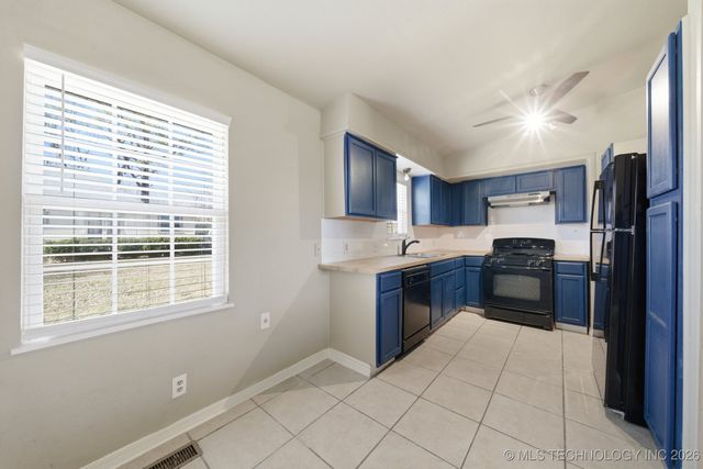 1620 N Union Avenue, Tulsa, OK 74127