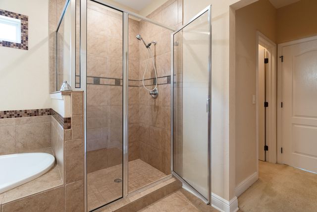 2071 Fountainview Drive, Navarre, FL 32566