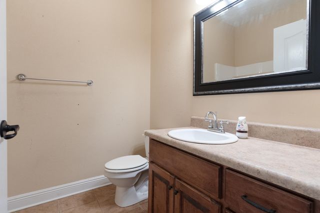 2071 Fountainview Drive, Navarre, FL 32566