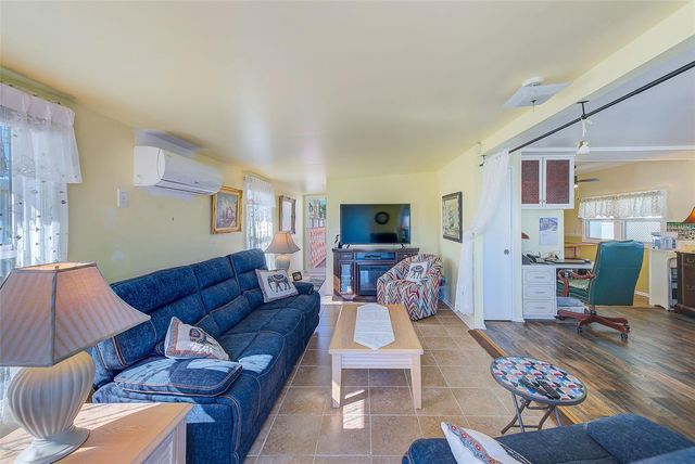 27466 US HIGHWAY 19 N 106, Clearwater, FL 33761