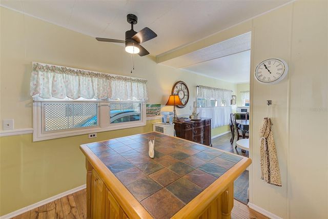 27466 US HIGHWAY 19 N 106, Clearwater, FL 33761