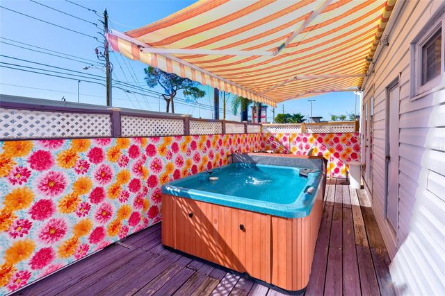 27466 US HIGHWAY 19 N 106, Clearwater, FL 33761