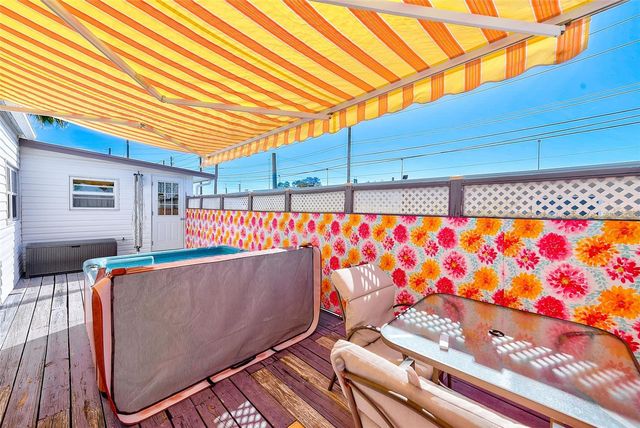 27466 US HIGHWAY 19 N 106, Clearwater, FL 33761