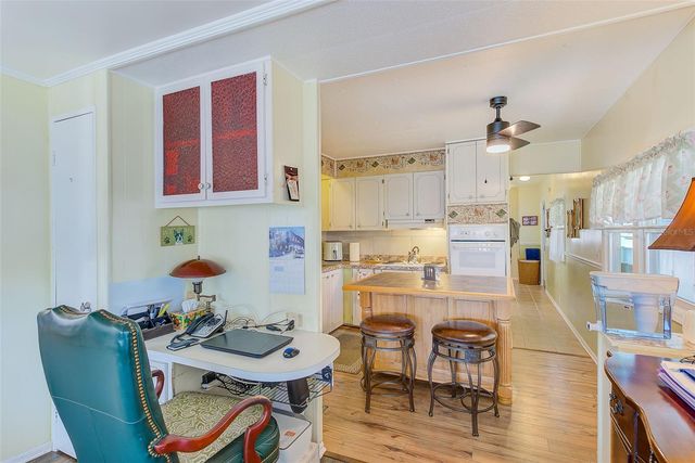 27466 US HIGHWAY 19 N 106, Clearwater, FL 33761