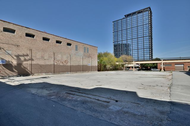 1223 W Lake Street, Chicago, IL 60607