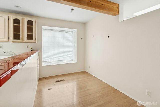 6420 NE 129th Place, Kirkland, WA 98034