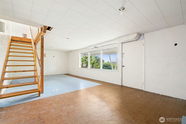 6420 NE 129th Place, Kirkland, WA 98034