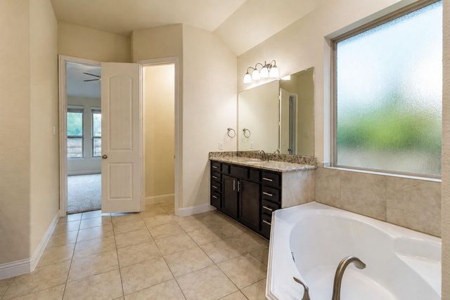 320 Woodway Drive, League City, TX 77573