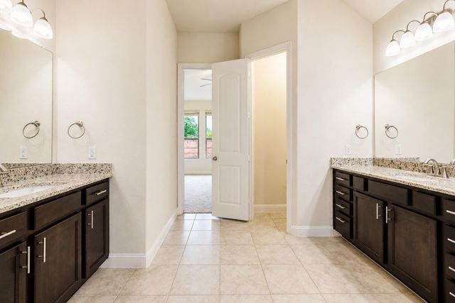 320 Woodway Drive, League City, TX 77573