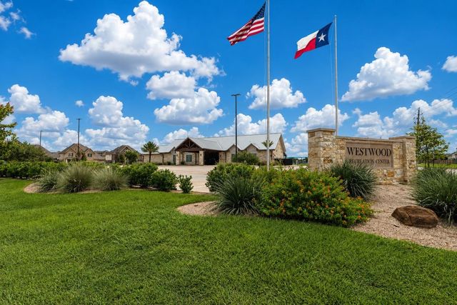 320 Woodway Drive, League City, TX 77573