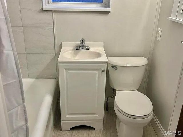 5503 Rhodes Avenue, St Louis, MO 63109