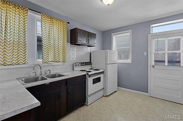 5503 Rhodes Avenue, St Louis, MO 63109