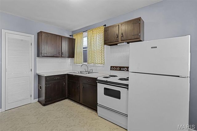 5503 Rhodes Avenue, St Louis, MO 63109