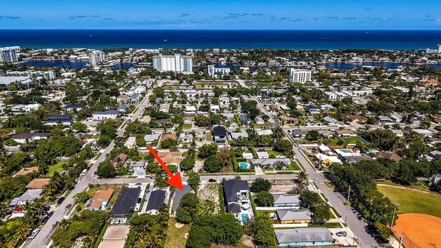 610 SE 2nd Avenue, Delray Beach, FL 33483