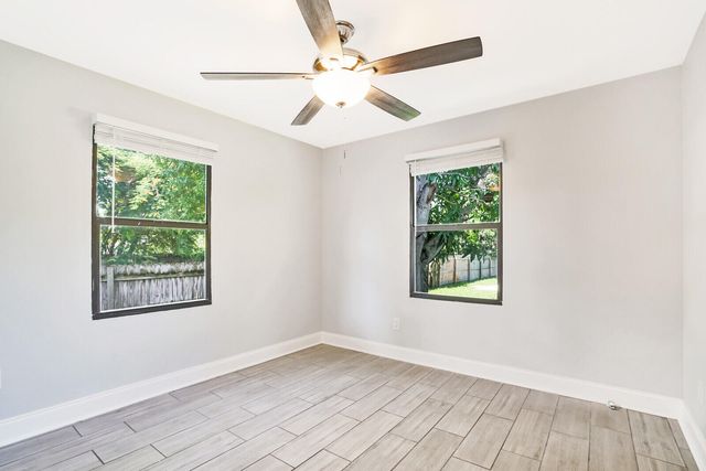 610 SE 2nd Avenue, Delray Beach, FL 33483