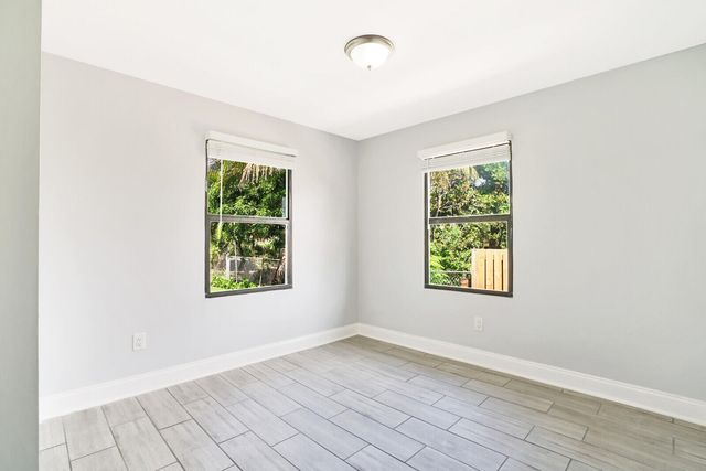 610 SE 2nd Avenue, Delray Beach, FL 33483