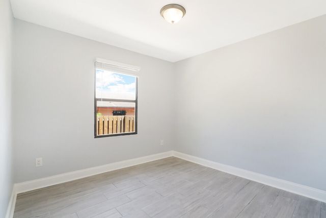 610 SE 2nd Avenue, Delray Beach, FL 33483