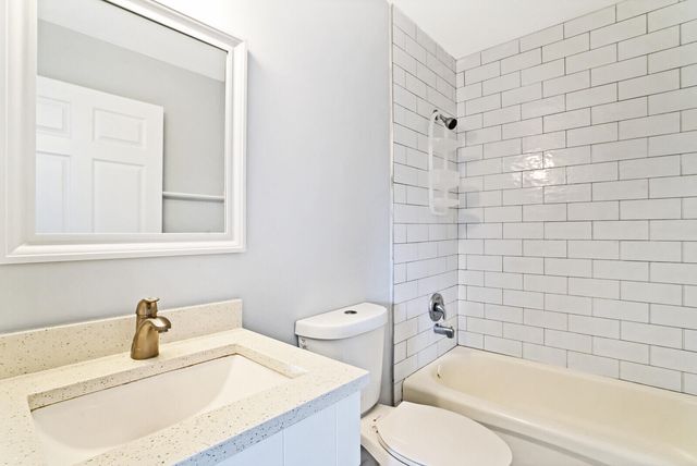 610 SE 2nd Avenue, Delray Beach, FL 33483