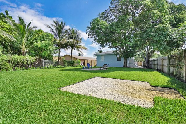 610 SE 2nd Avenue, Delray Beach, FL 33483