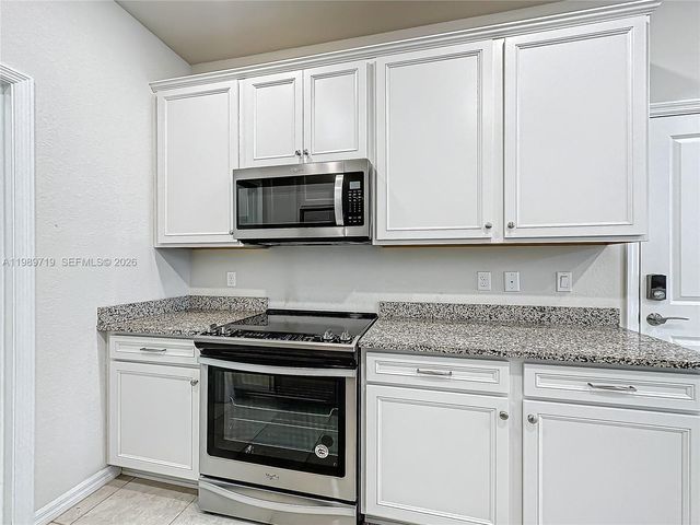 1240 Eucalyptus Dr 4, Hollywood, FL 33021