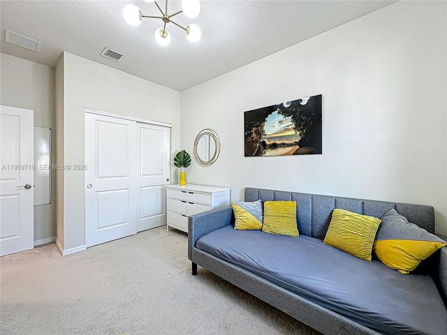 1240 Eucalyptus Dr 4, Hollywood, FL 33021