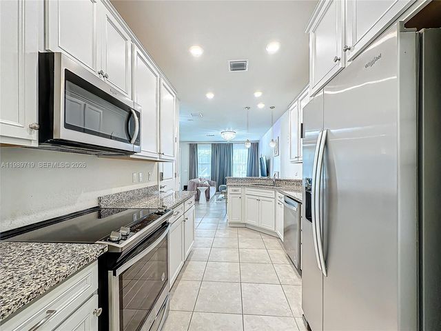 1240 Eucalyptus Dr 4, Hollywood, FL 33021