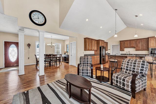 353 Deerpath DR, Hardy, VA 24101