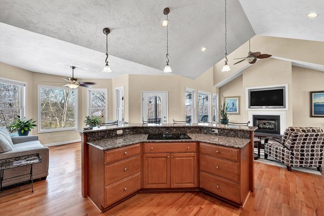 353 Deerpath DR, Hardy, VA 24101