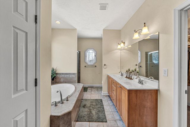 353 Deerpath DR, Hardy, VA 24101