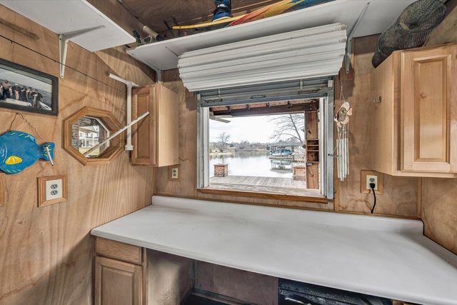 353 Deerpath DR, Hardy, VA 24101