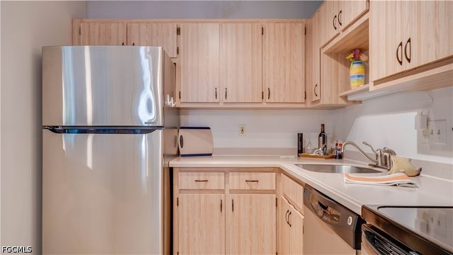 14860 Summerlin Woods DR 2, Fort Myers, FL 33919
