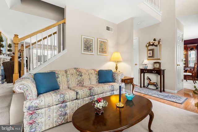 420 WOODHALL DR, Willow Street, PA 17584