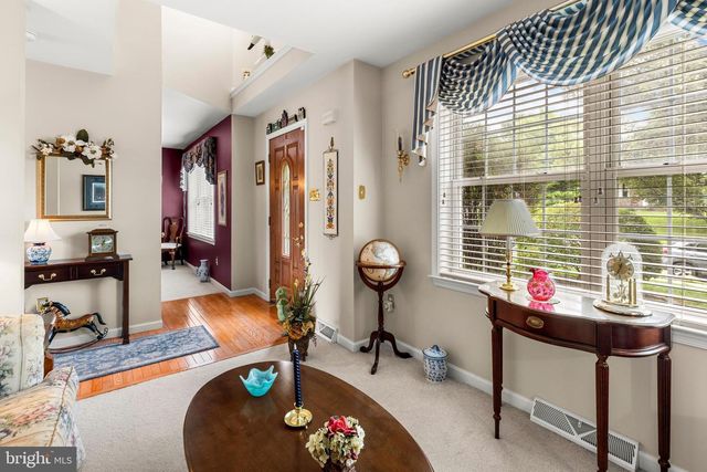 420 WOODHALL DR, Willow Street, PA 17584