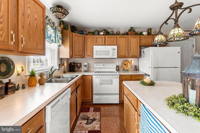 420 WOODHALL DR, Willow Street, PA 17584