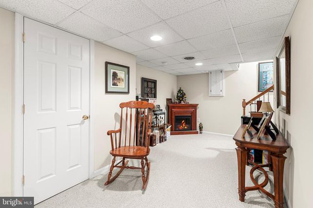 420 WOODHALL DR, Willow Street, PA 17584