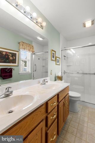 420 WOODHALL DR, Willow Street, PA 17584
