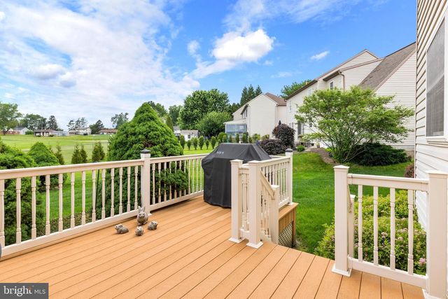 420 WOODHALL DR, Willow Street, PA 17584