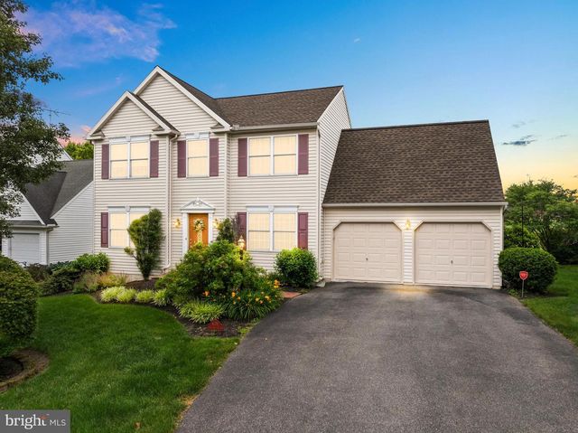 420 WOODHALL DR, Willow Street, PA 17584