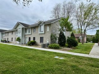 17 Cheyenne Court C17, Coram, NY 11727
