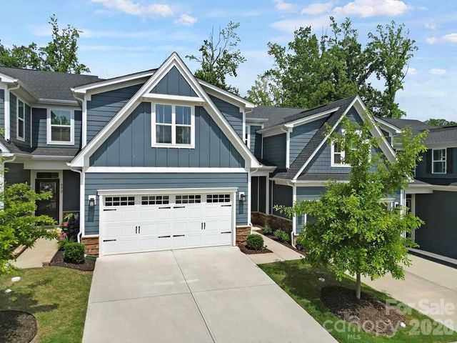 888 Prince Garret Way, Denver, NC 28037