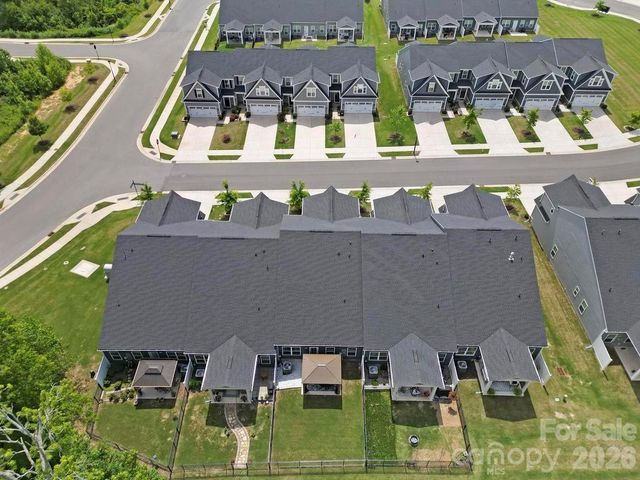 888 Prince Garret Way, Denver, NC 28037