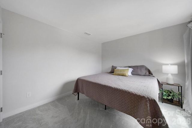 888 Prince Garret Way, Denver, NC 28037