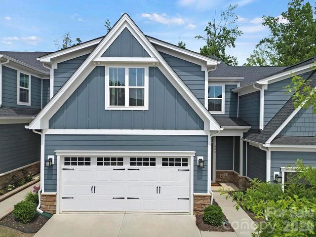 888 Prince Garret Way, Denver, NC 28037