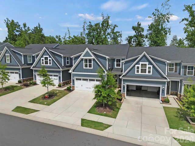 888 Prince Garret Way, Denver, NC 28037