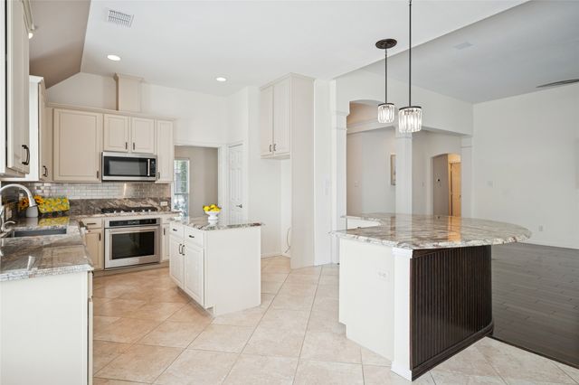 6516 Terrace Drive, The Colony, TX 75056