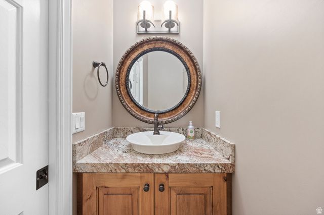 13353 S PEACH ORCHARD CT, Draper, UT 84020